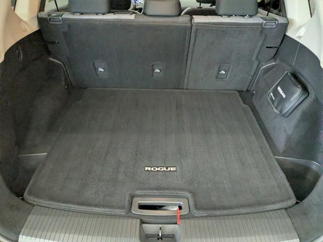 Photo of 2021 Caspian Blue Metallic Nissan Rogue