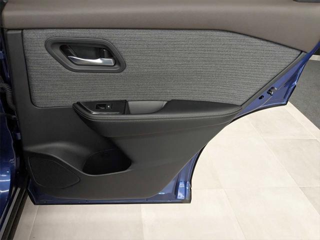 Photo of 2021 Caspian Blue Metallic Nissan Rogue