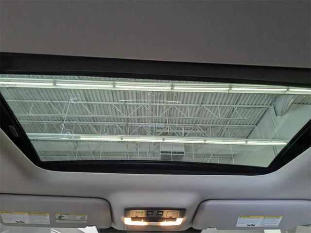 Photo of 2023 Super Black Nissan Pathfinder