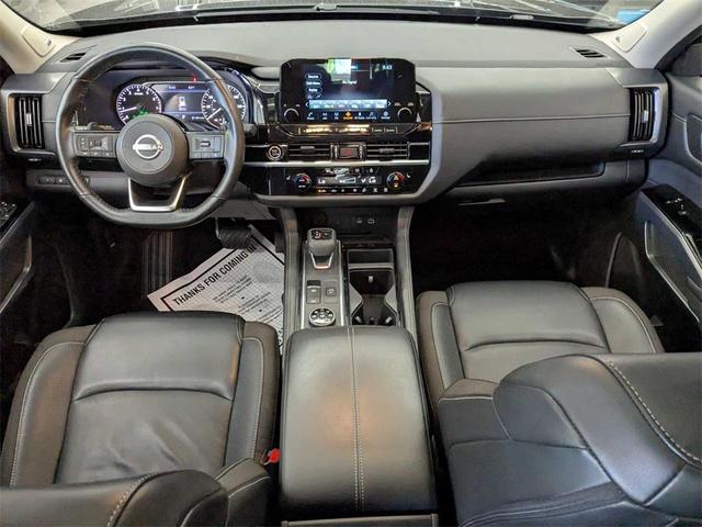 Photo of 2023 Super Black Nissan Pathfinder