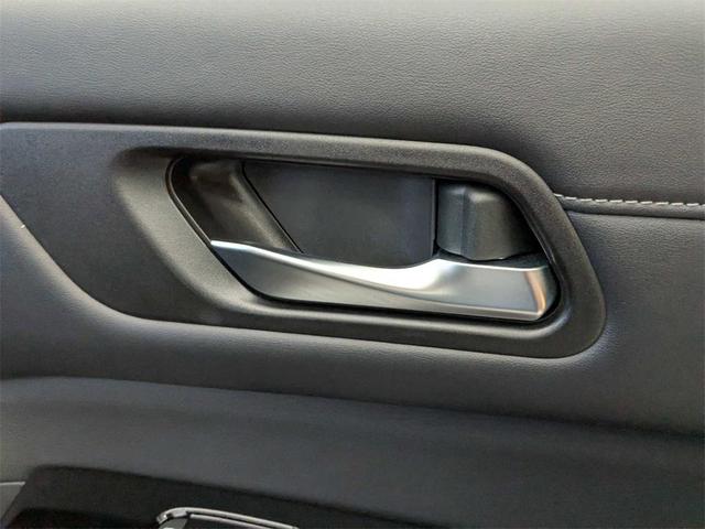 Photo of 2023 Super Black Nissan Pathfinder