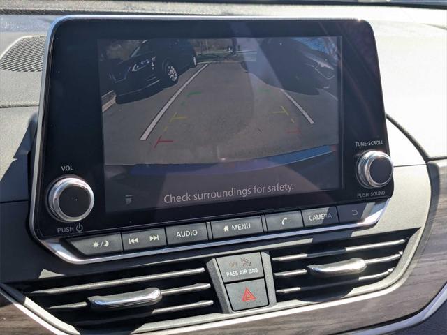 Photo of 2023 Garnet Pearl Metallic Nissan Altima