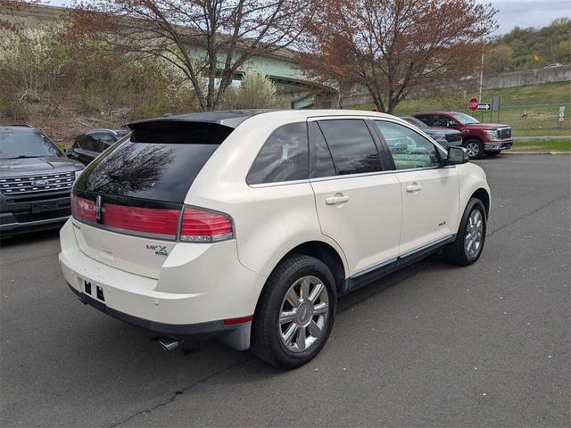 Photo of 2007 White Chocolate Clearcoat Lincoln MKX