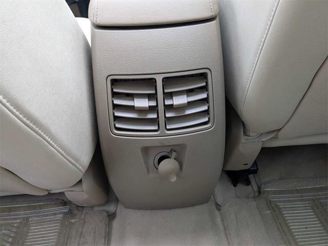 Photo of 2007 White Chocolate Clearcoat Lincoln MKX