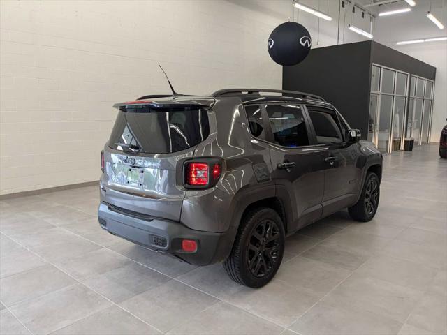 Photo of 2016 Granite Crystal Metallic Clearcoat Jeep Renegade