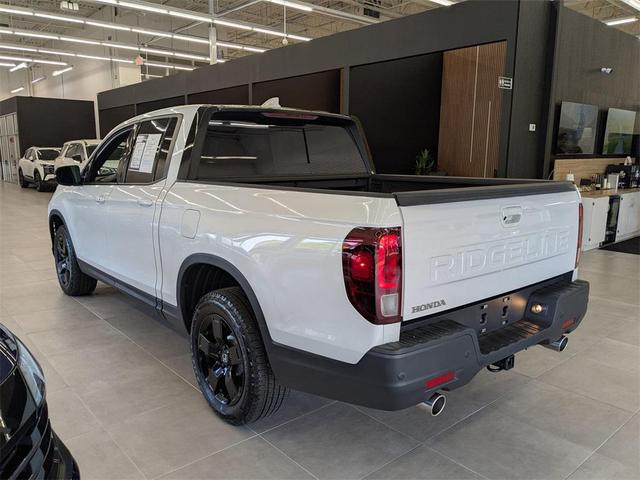 Photo of 2024 Platinum White Pearl Honda Ridgeline