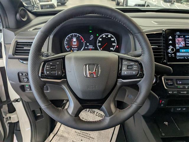 Photo of 2024 Platinum White Pearl Honda Ridgeline