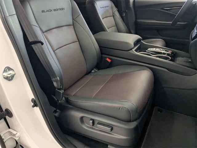 Photo of 2024 Platinum White Pearl Honda Ridgeline