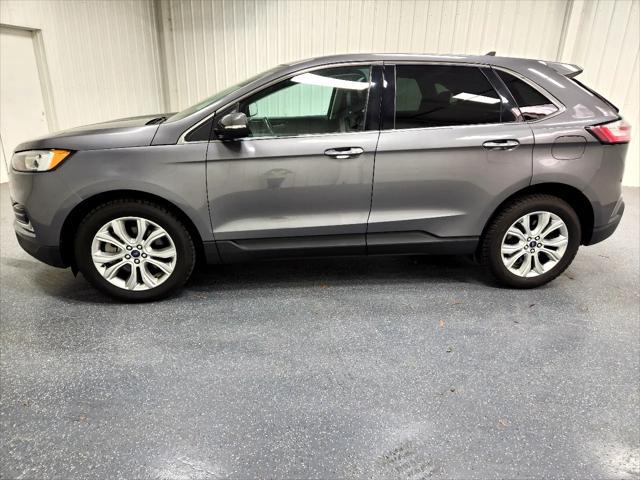 Photo of 2021 Gray Ford Edge