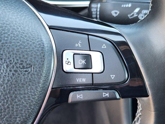 Photo of 2019 White Silver Metallic Volkswagen Jetta