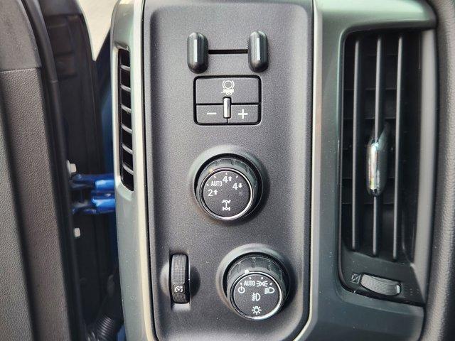 Photo of 2016 Deep Ocean Blue Metallic Chevrolet Silverado 1500