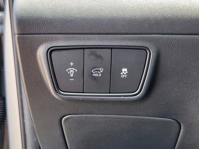 Photo of 2022 Shimmering Silver Hyundai TUCSON