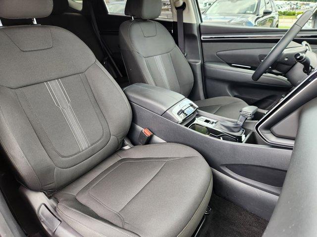 Photo of 2022 Shimmering Silver Hyundai TUCSON