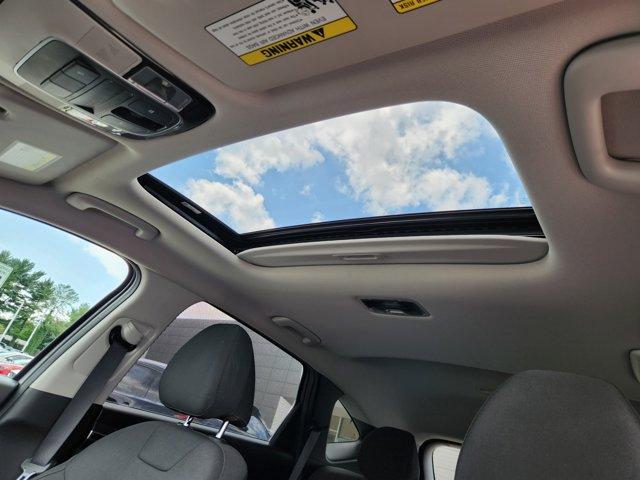 Photo of 2022 Shimmering Silver Hyundai TUCSON