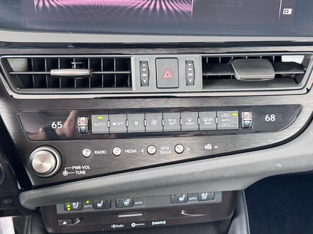 Photo of 2022 Eminent White Pearl Lexus ES 350