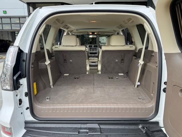 Photo of 2018 Starfire Pearl Lexus GX 460