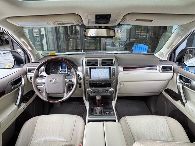 Photo of 2018 Starfire Pearl Lexus GX 460