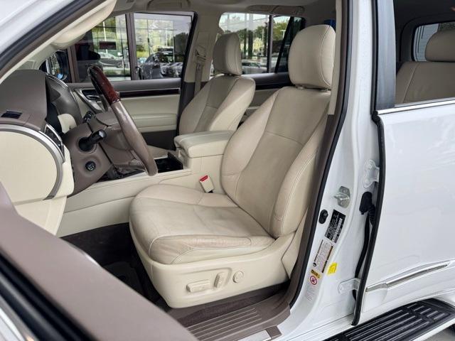 Photo of 2018 Starfire Pearl Lexus GX 460