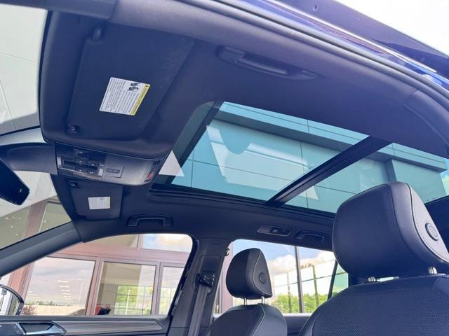 Photo of 2023 Atlantic Blue Volkswagen Tiguan