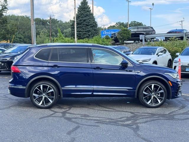 Photo of 2023 Atlantic Blue Volkswagen Tiguan