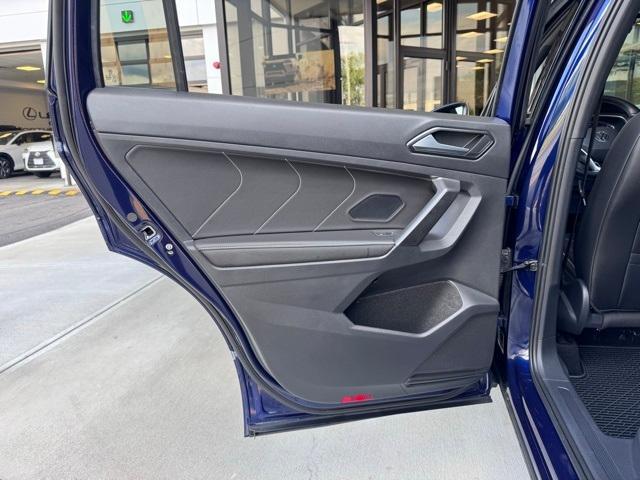 Photo of 2023 Atlantic Blue Volkswagen Tiguan