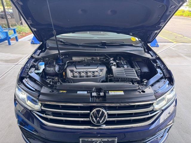 Photo of 2023 Atlantic Blue Volkswagen Tiguan