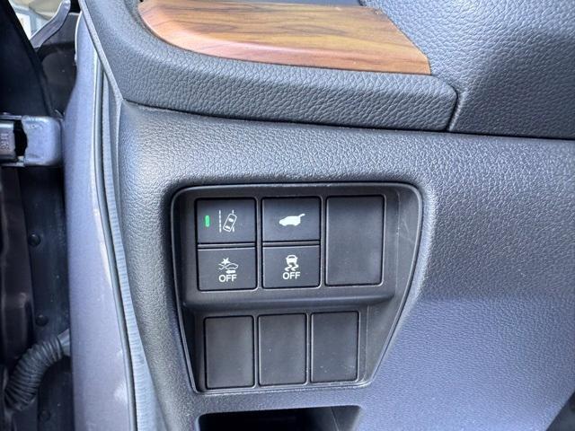 Photo of 2018 Modern Steel Metallic Honda CR-V