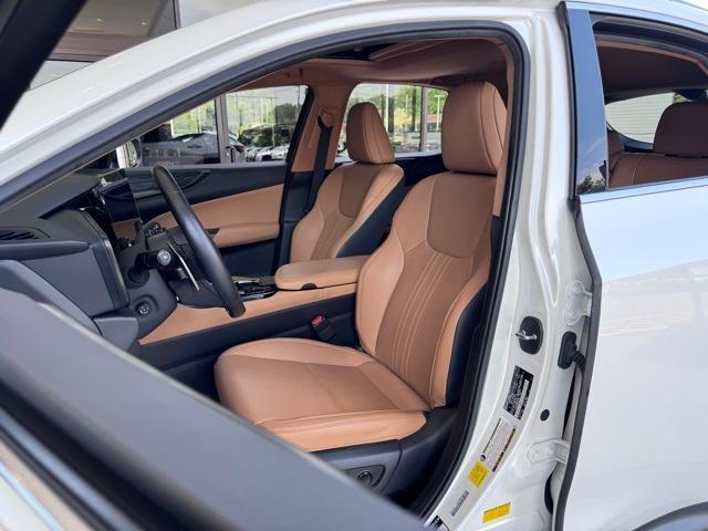 Photo of 2024 Eminent White Pearl Lexus NX 350