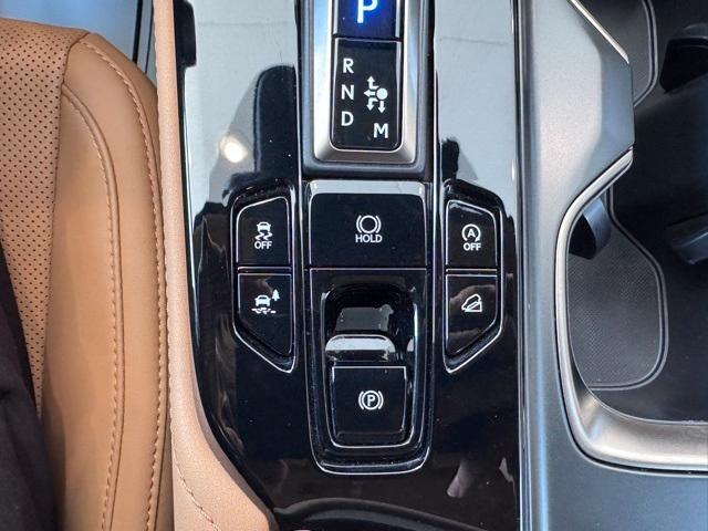 Photo of 2024 Eminent White Pearl Lexus NX 350