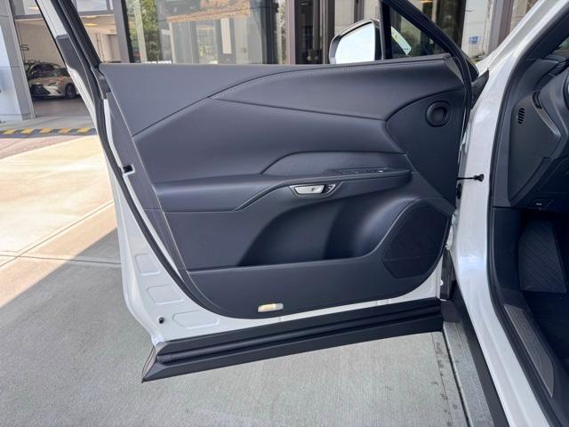 Photo of 2025 White Lexus RX 350