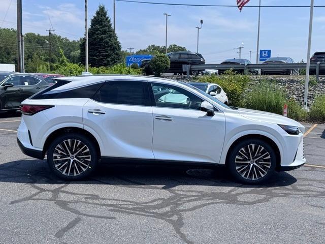 Photo of 2025 White Lexus RX 350