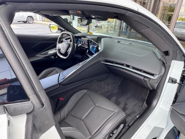 Photo of 2025 Arctic White Chevrolet Corvette