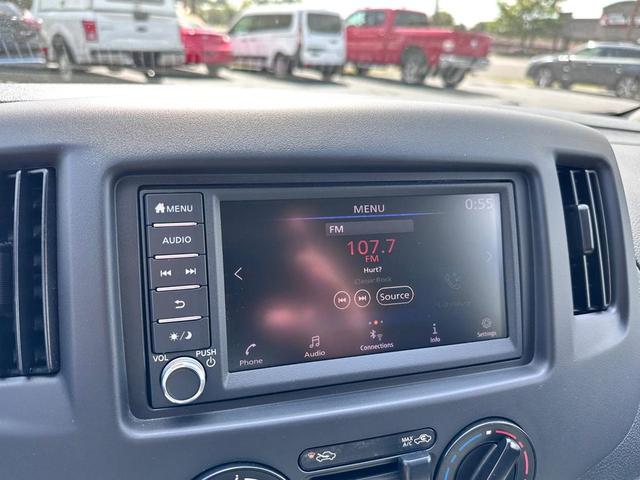 Photo of 2020 White Nissan NV200