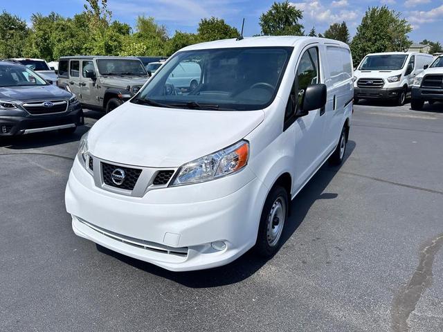 Photo of 2020 White Nissan NV200