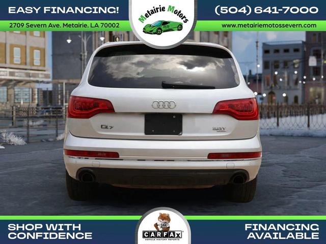 Photo of 2015 Ice Silver Metallic Audi Q7