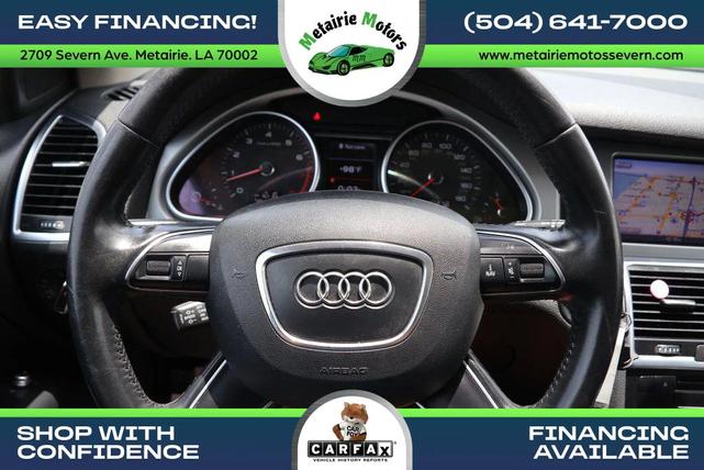 Photo of 2015 Ice Silver Metallic Audi Q7