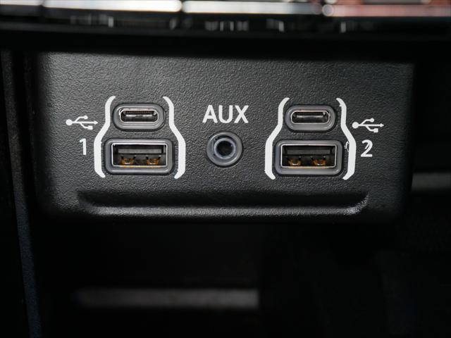 Photo of 2022 White Knuckle Clearcoat Dodge Durango