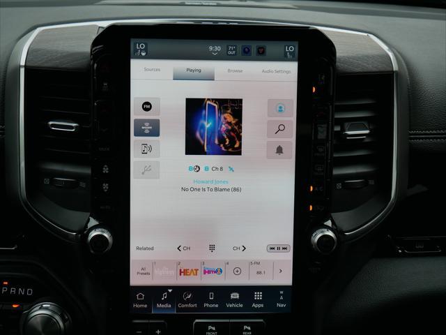 Photo of 2025 Diamond Black Crystal Pearlcoat RAM 1500