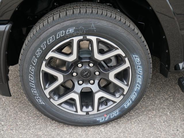 Photo of 2025 Diamond Black Crystal Pearlcoat RAM 1500