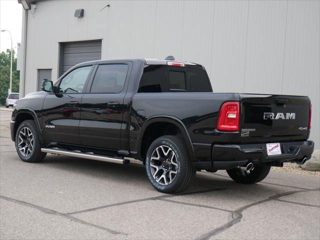Photo of 2025 Diamond Black Crystal Pearlcoat RAM 1500