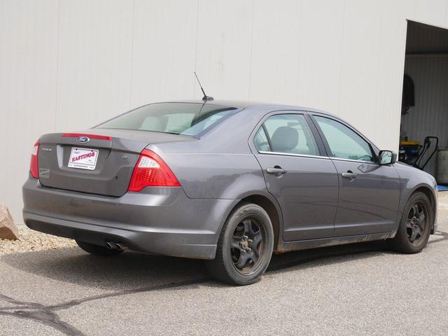 Photo of 2011 Sterling Gray Metallic Ford Fusion
