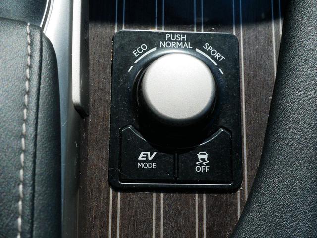 Photo of 2017 Obsidian Lexus RX 450h