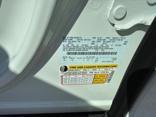 Photo of 2025 PRISTINE WHITE METALLIC 3C Lincoln Navigator
