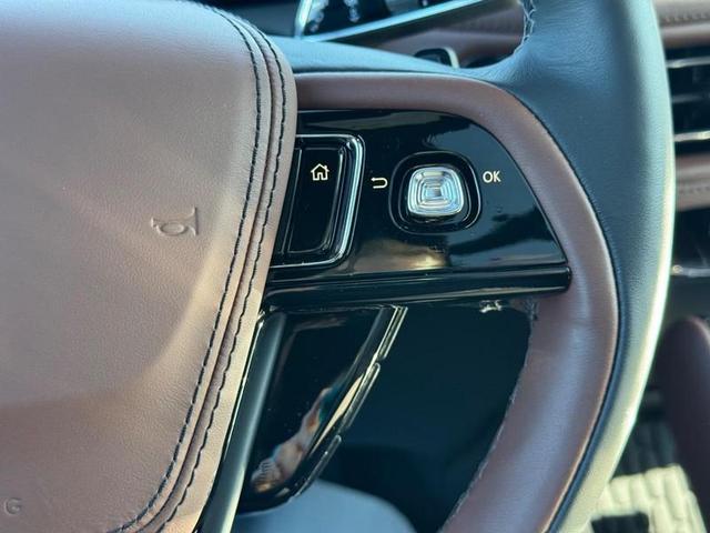 Photo of 2025 PRISTINE WHITE MET 3C Lincoln Aviator