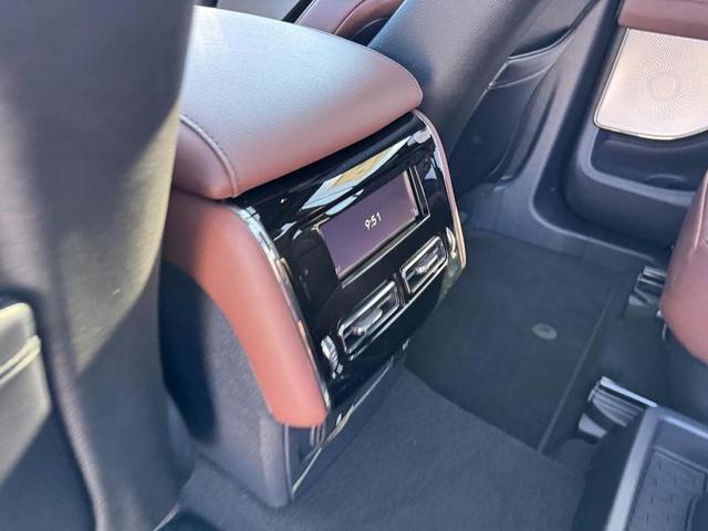Photo of 2025 PRISTINE WHITE MET 3C Lincoln Aviator