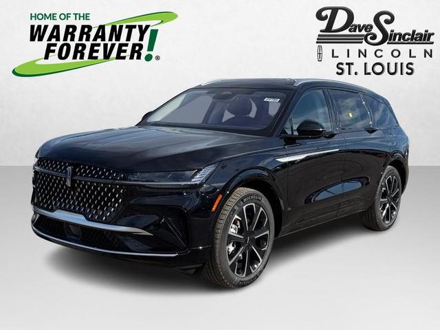 Photo of 2025 INFINITE BLACK MET CC Lincoln Nautilus
