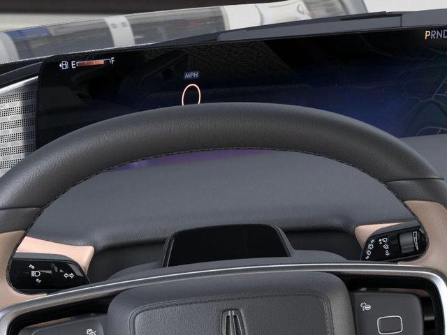 Photo of 2025 CHROMA CAVIAR DARK GRAY MET CC Lincoln Navigator