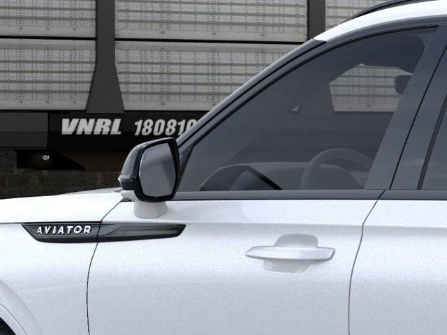 Photo of 2025 PRISTINE WHITE MET 3C Lincoln Aviator