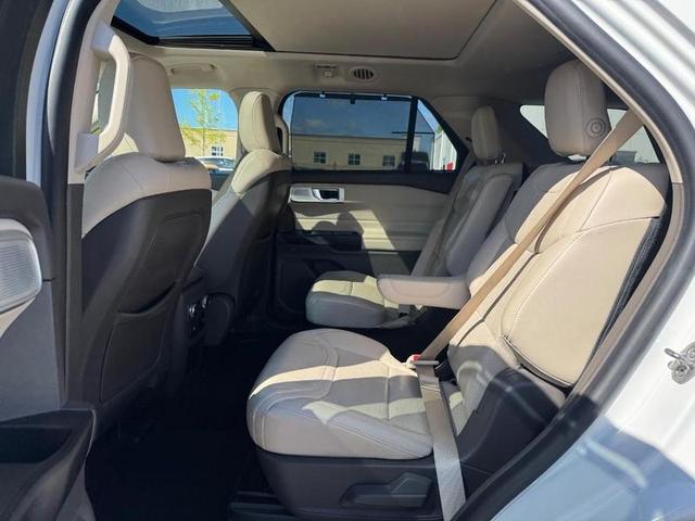 Photo of 2020 STAR WHITE MET TRI-COAT Ford Explorer