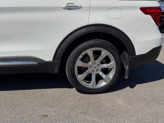 Photo of 2020 STAR WHITE MET TRI-COAT Ford Explorer